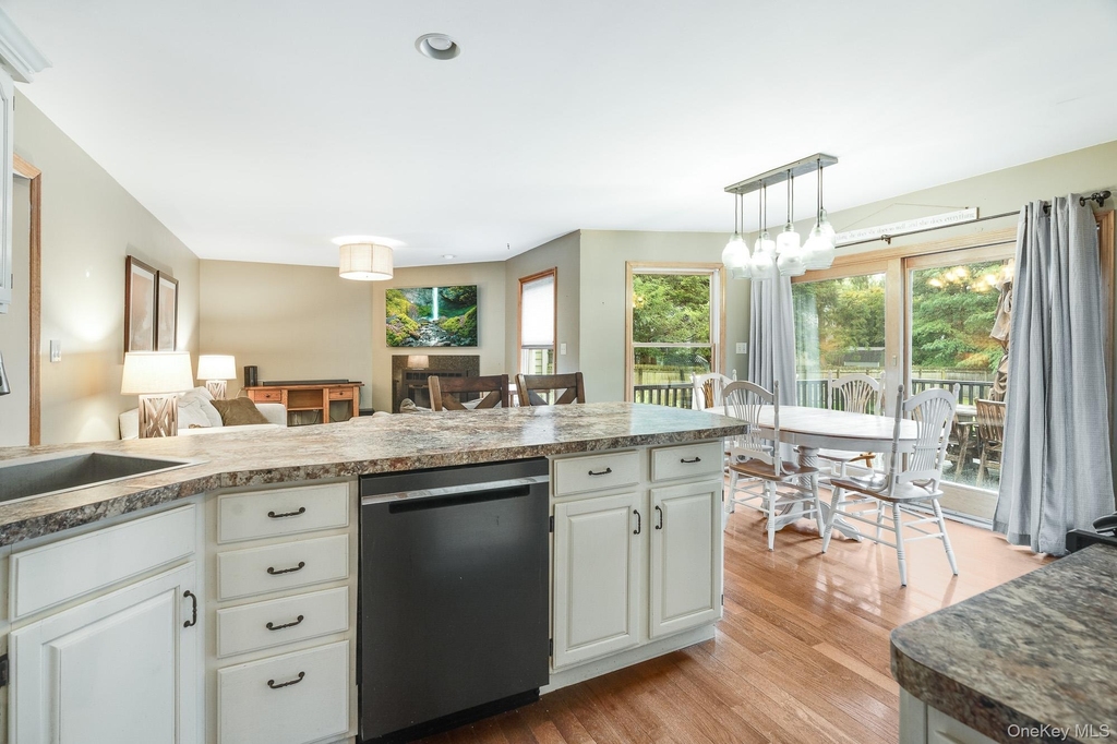 66 Mulberry Street - Photo 9