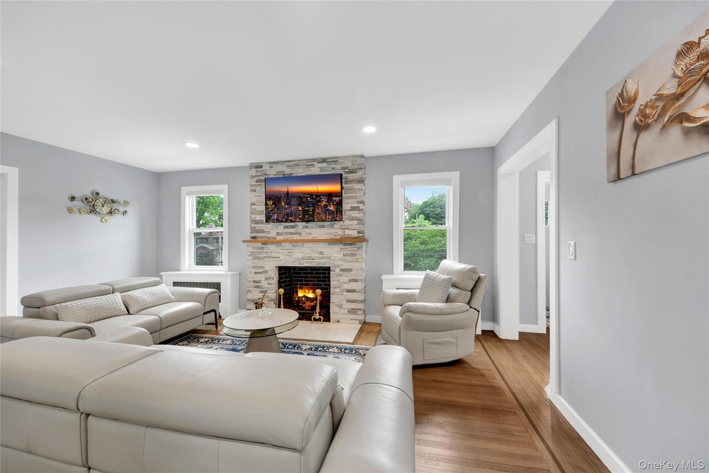 210 Rumsey Road - Photo 3