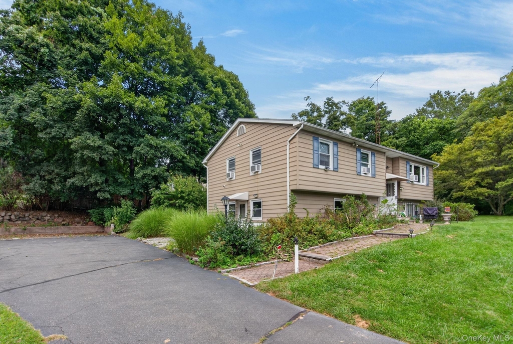 155 Stoneleigh Avenue - Photo 27