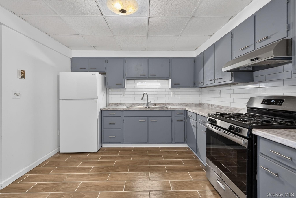 155 Stoneleigh Avenue - Photo 24