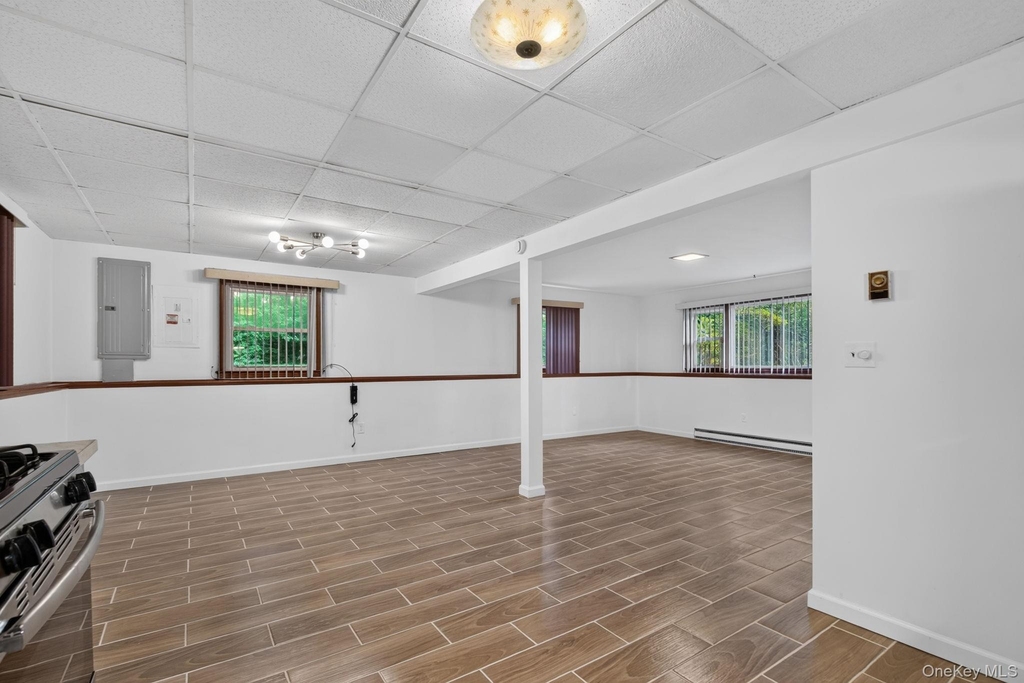 155 Stoneleigh Avenue - Photo 1
