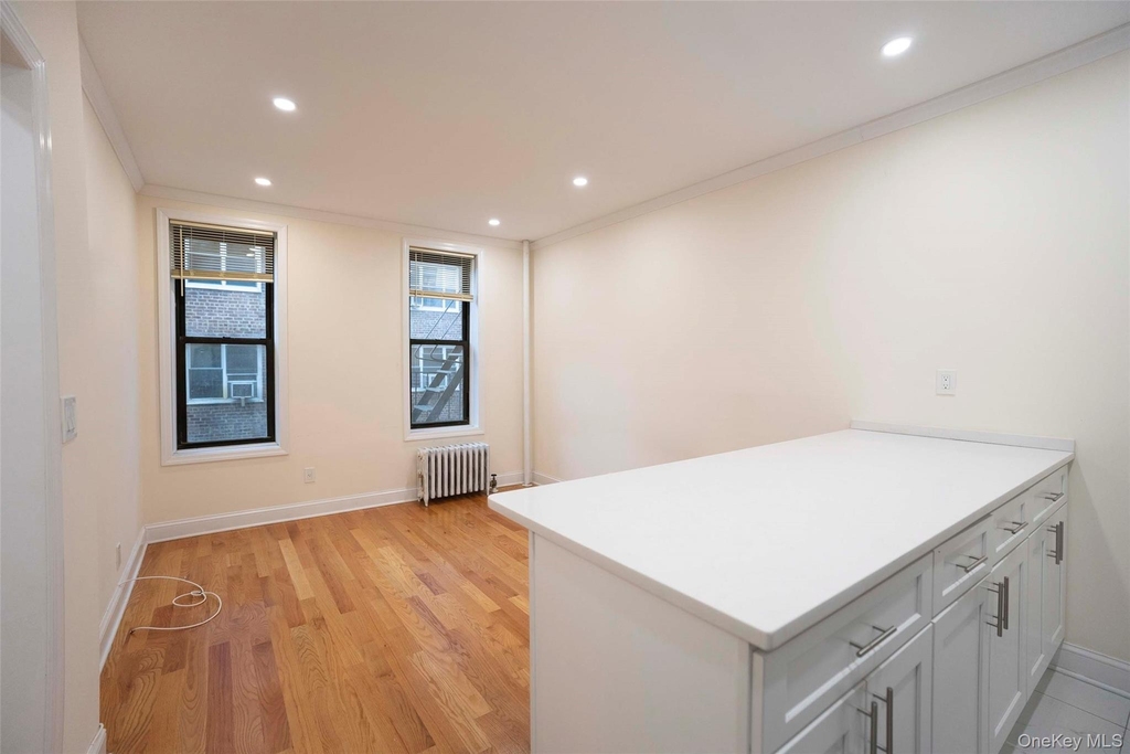83-52 Talbot Street - Photo 5