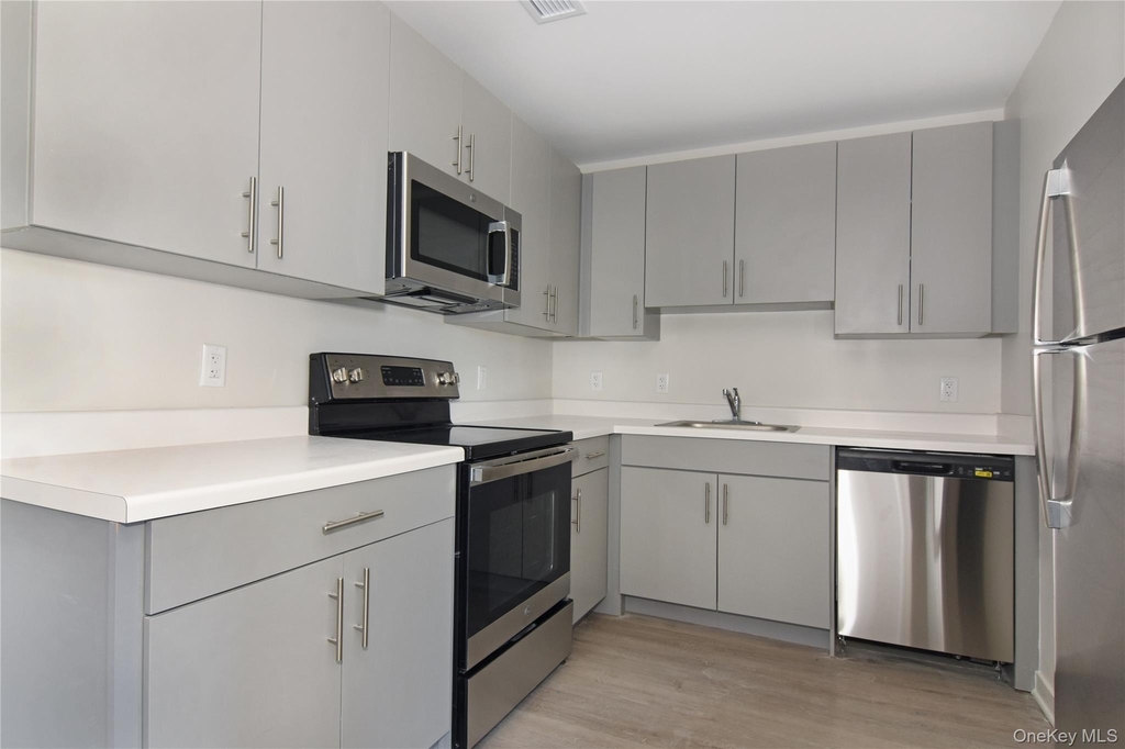 56 Prospect Street - Photo 4