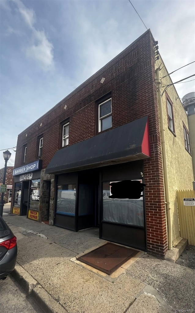 480 Westbury Avenue - Photo 9
