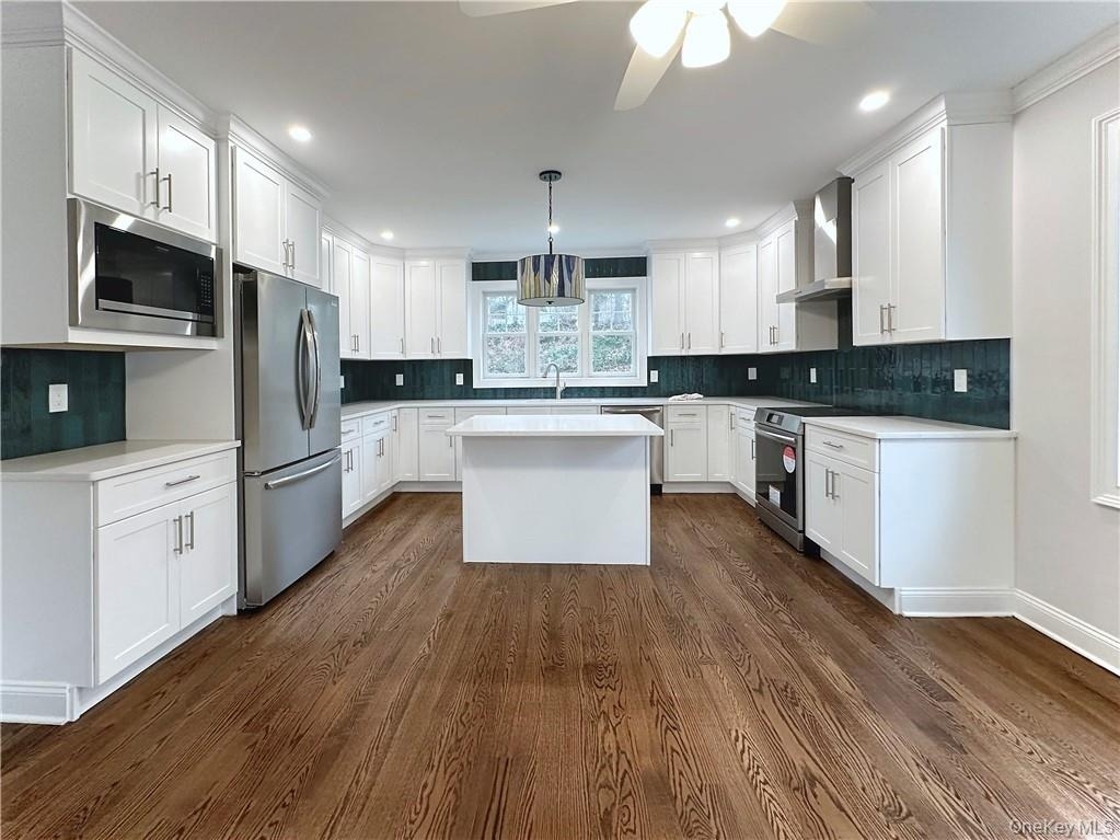 32 General Heath Avenue - Photo 1