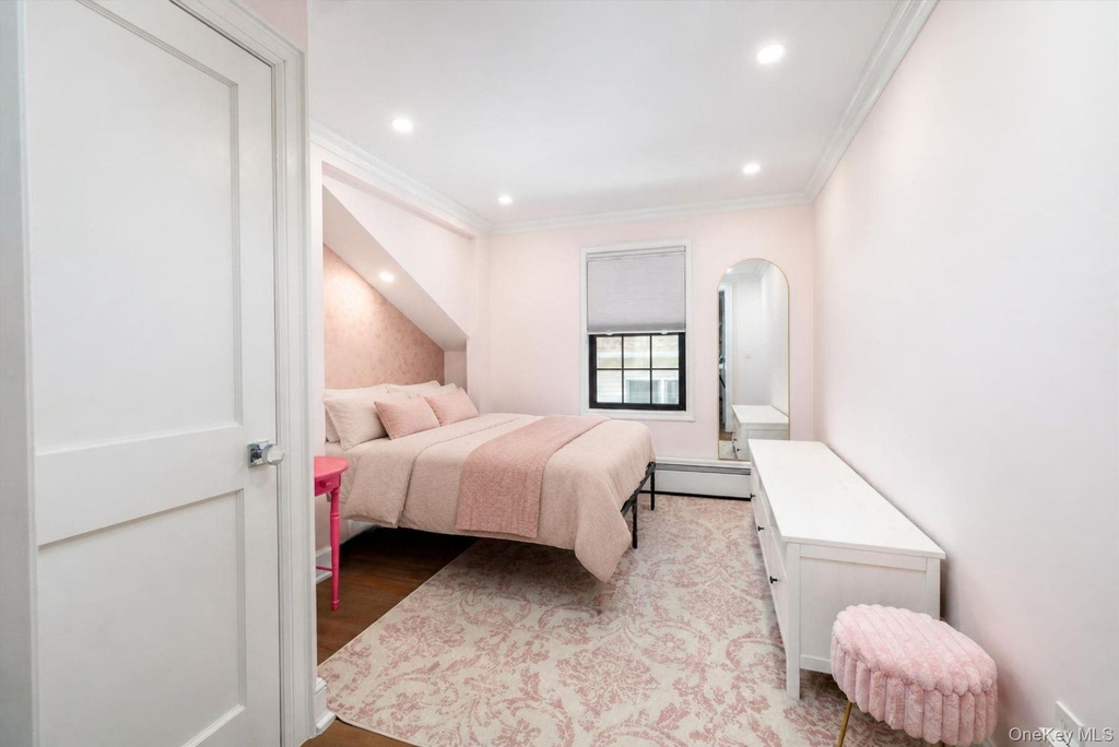 344 E Beech Street - Photo 16