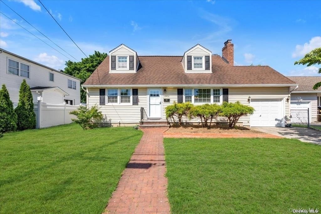 1002 Eglon Court - Photo 0