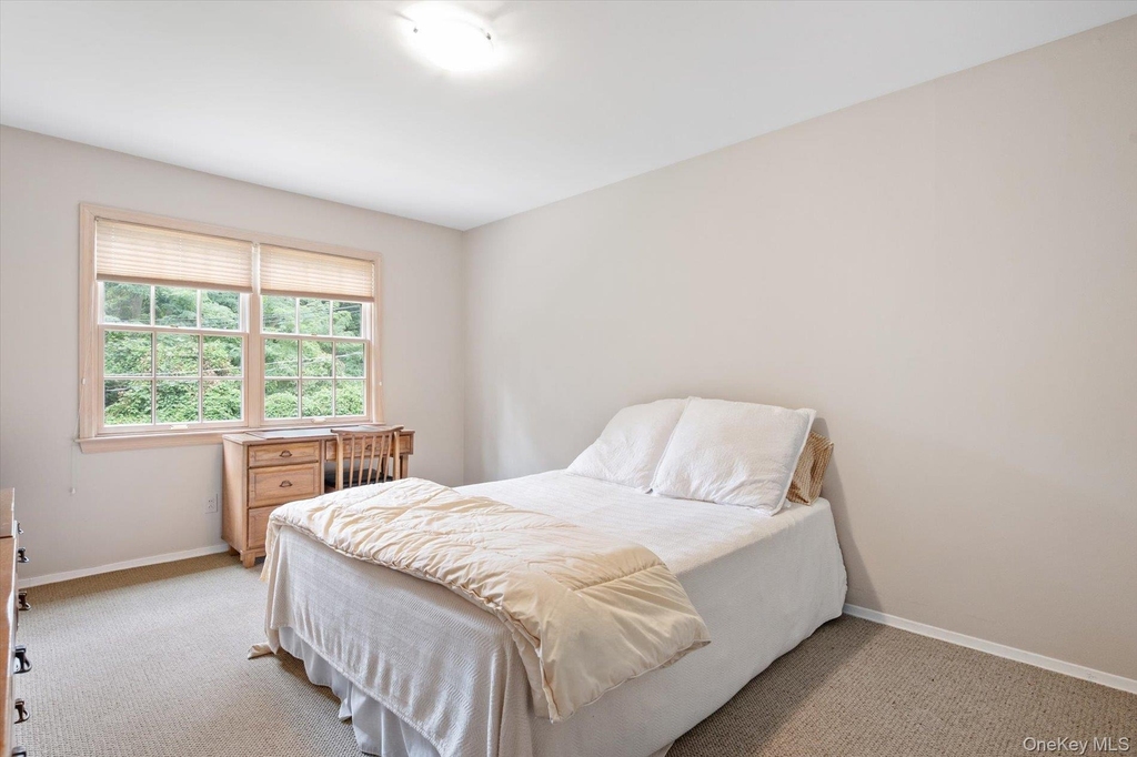 8 Flamingo Road N - Photo 9