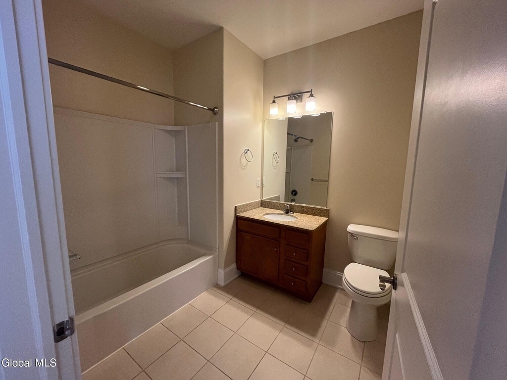 256 Broadway - Photo 9