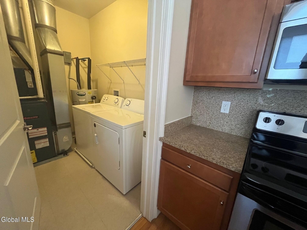 256 Broadway - Photo 8
