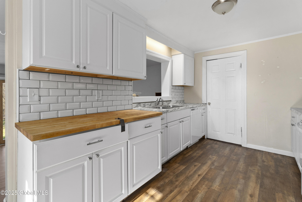 650 Malta Avenue - Photo 7