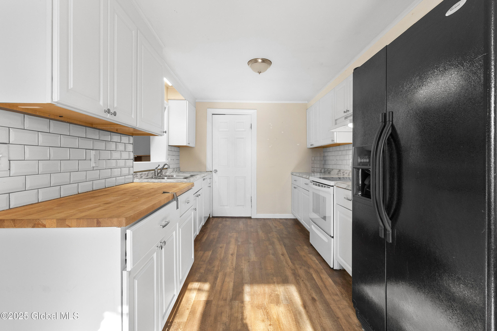 650 Malta Avenue - Photo 6