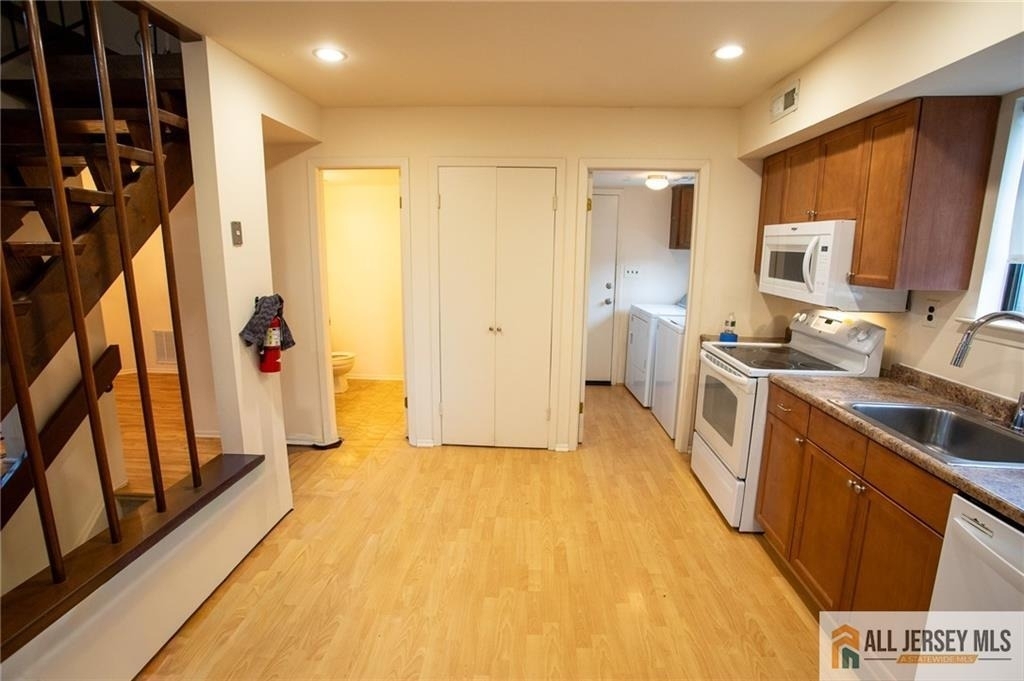 112 Bluebird Drive - Photo 5