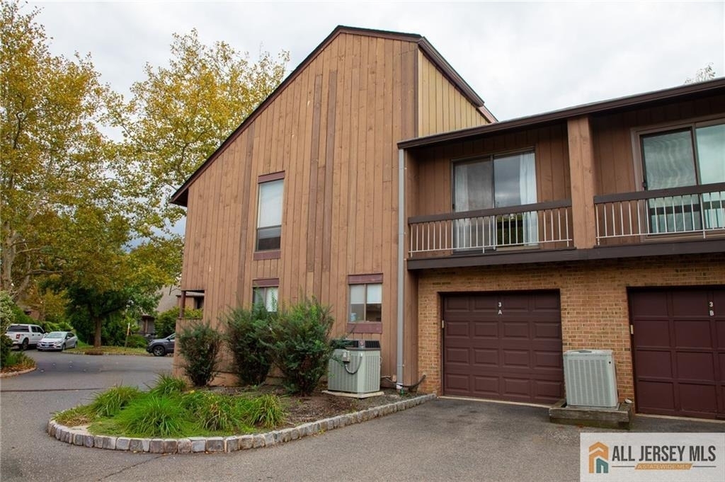 112 Bluebird Drive - Photo 1