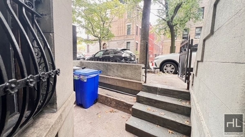453 W 148th Street - Photo 15