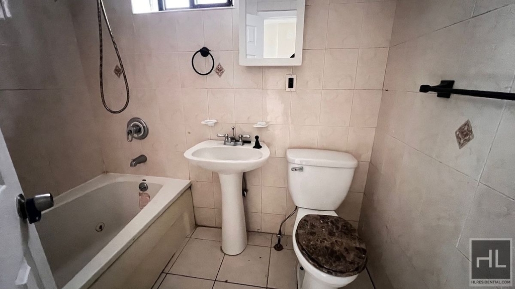 453 W 148th Street - Photo 12