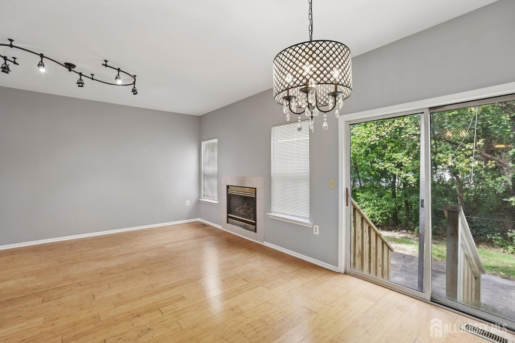 1507 Wagon Wheel Court - Photo 5