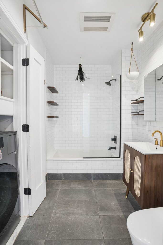 1229 Putnam Avenue - Photo 7