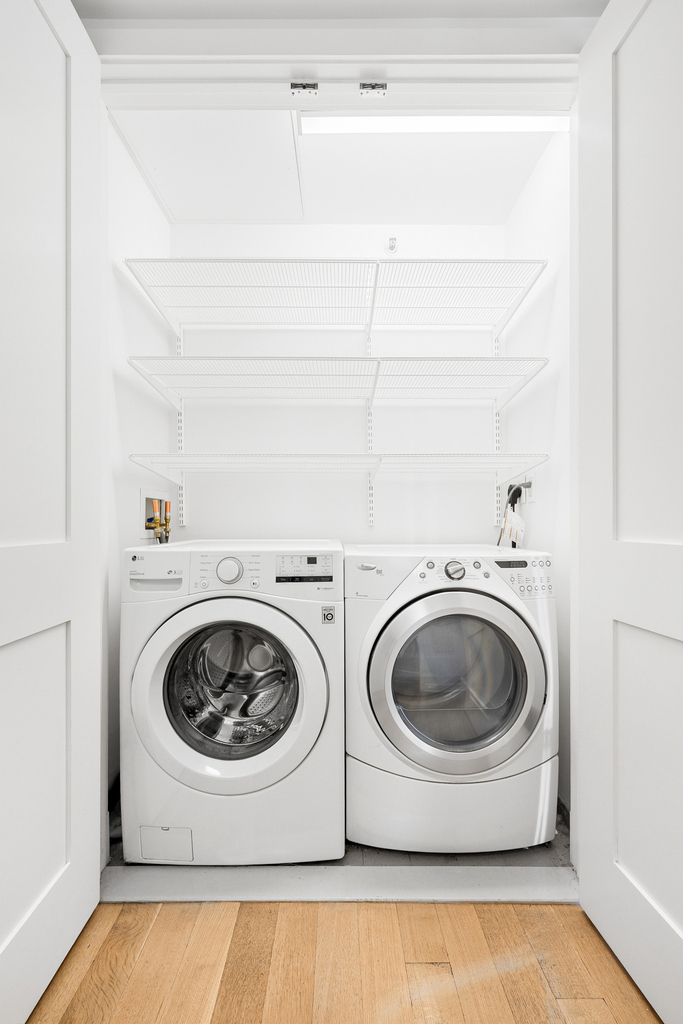 481 Washington Street - Photo 8