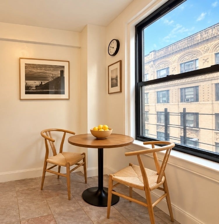 900 W End Avenue - Photo 2