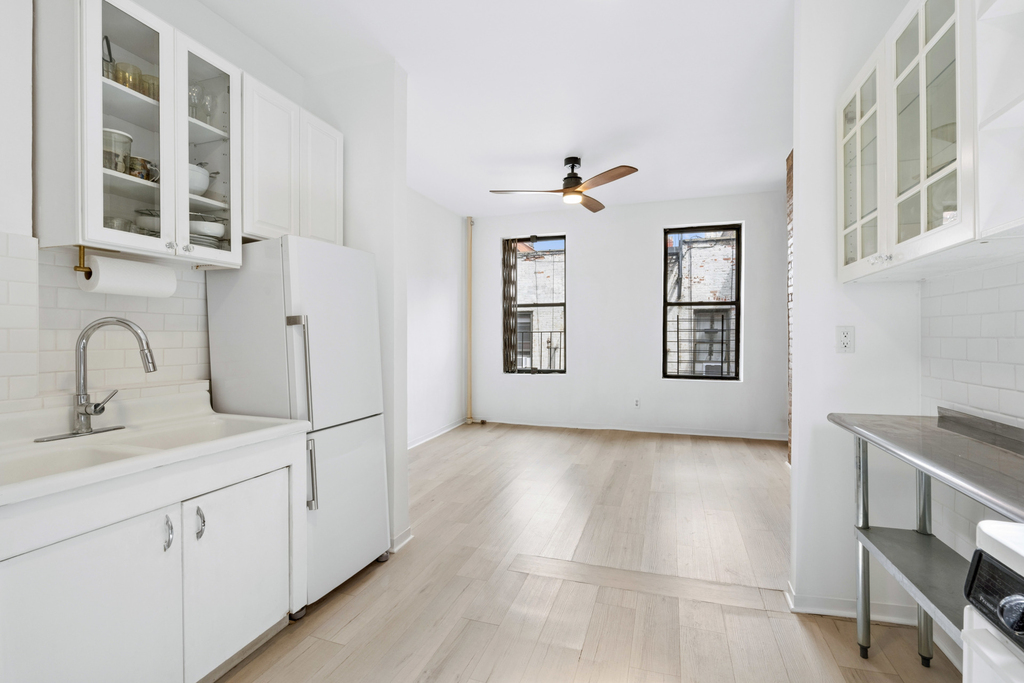 349 W 44th Street - Photo 1
