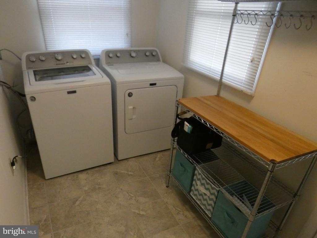 930 Bryant Avenue - Photo 44