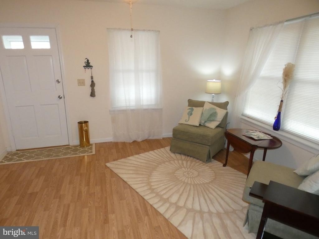 930 Bryant Avenue - Photo 8