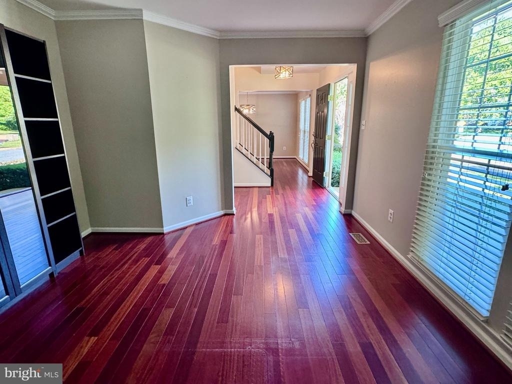 19 Montgomery Drive - Photo 7