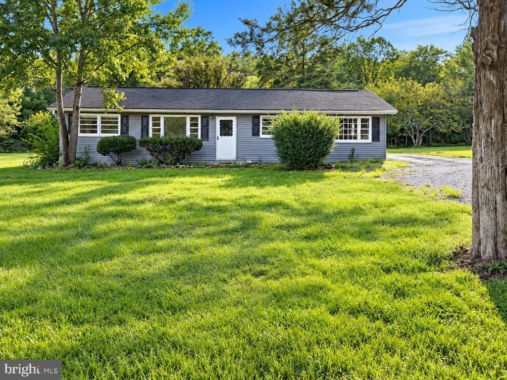 8614 Linton Hall Road - Photo 0