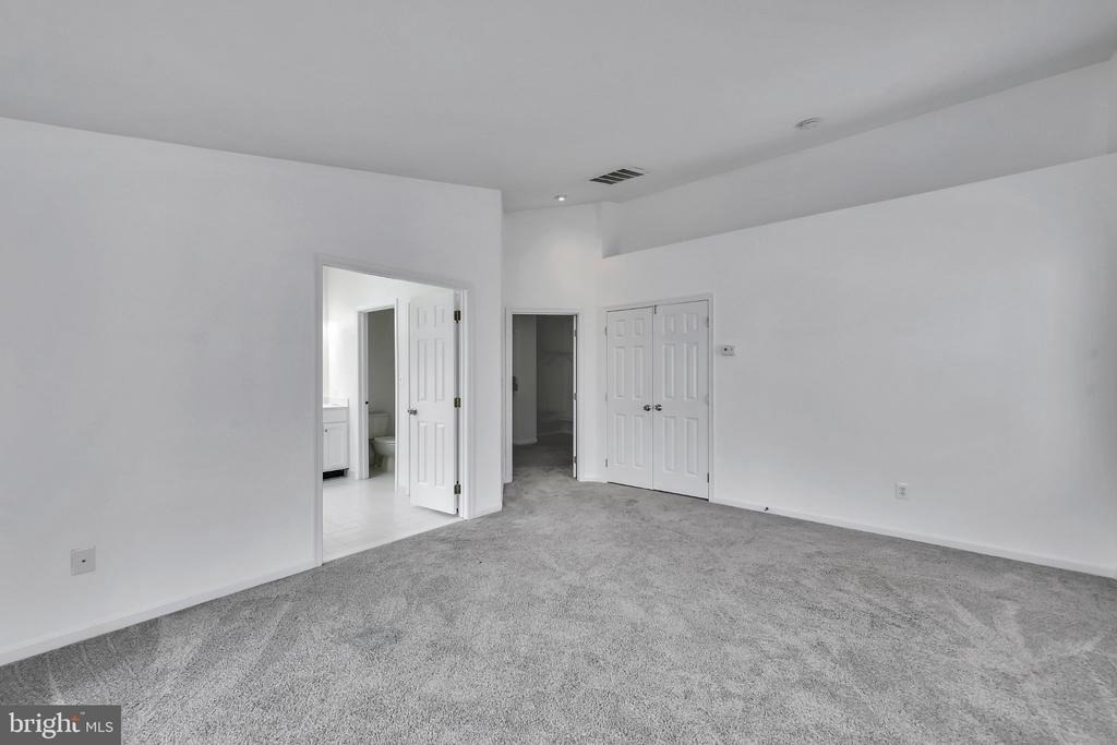 42704 Sandman Terrace - Photo 23