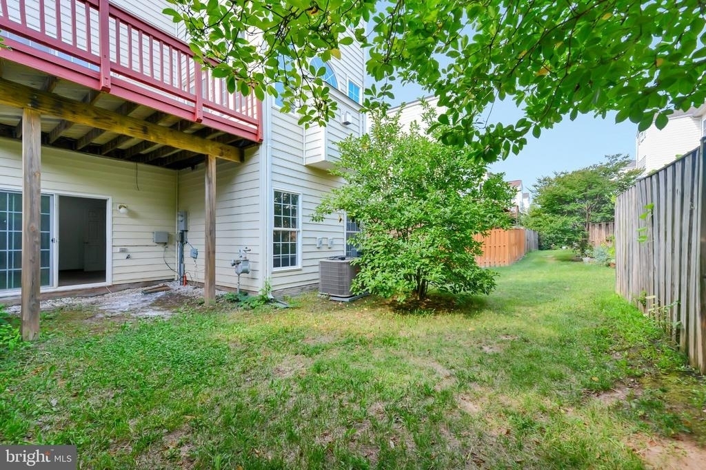 42704 Sandman Terrace - Photo 37