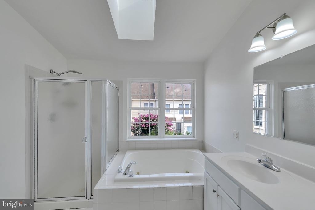 42704 Sandman Terrace - Photo 22