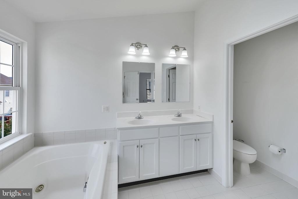 42704 Sandman Terrace - Photo 21