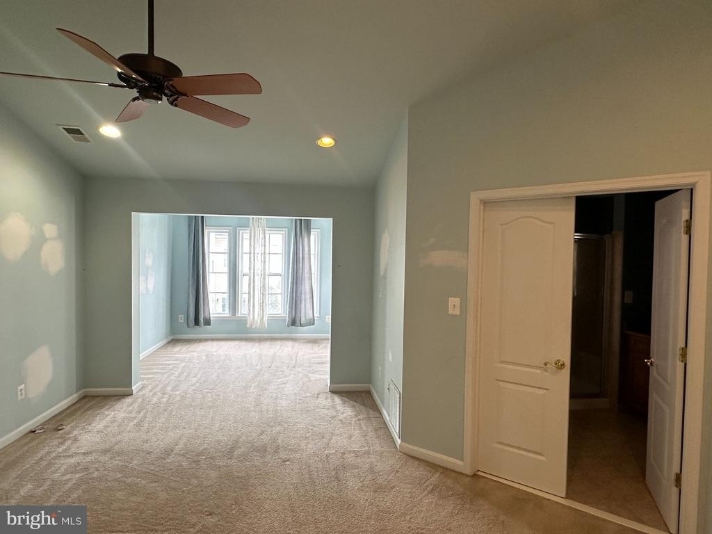 25147 Cutgrass Terrace - Photo 18