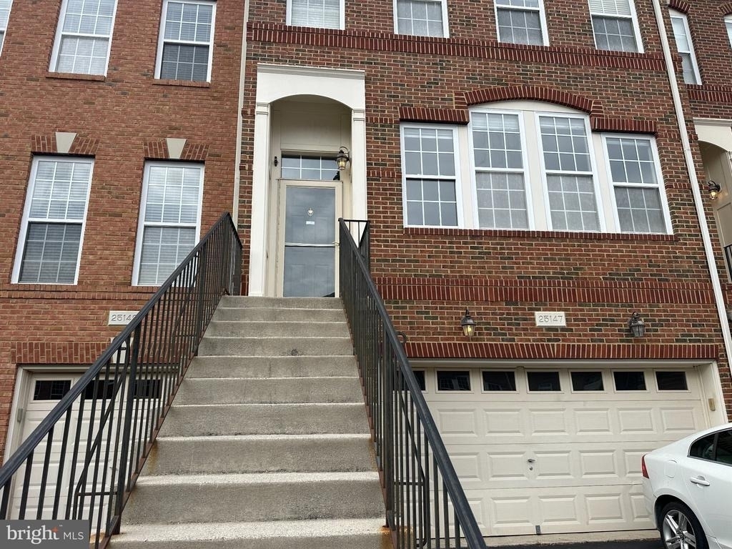 25147 Cutgrass Terrace - Photo 2