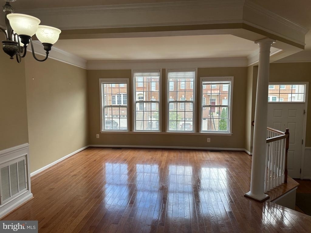 25147 Cutgrass Terrace - Photo 6