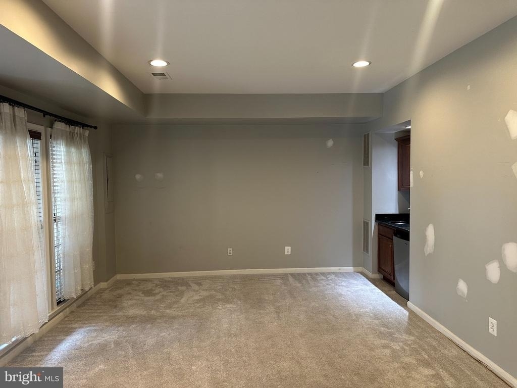 25147 Cutgrass Terrace - Photo 34