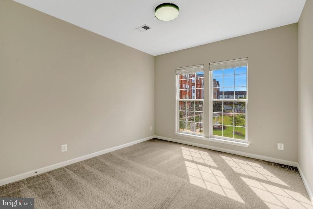 42790 Lauder Terrace - Photo 40