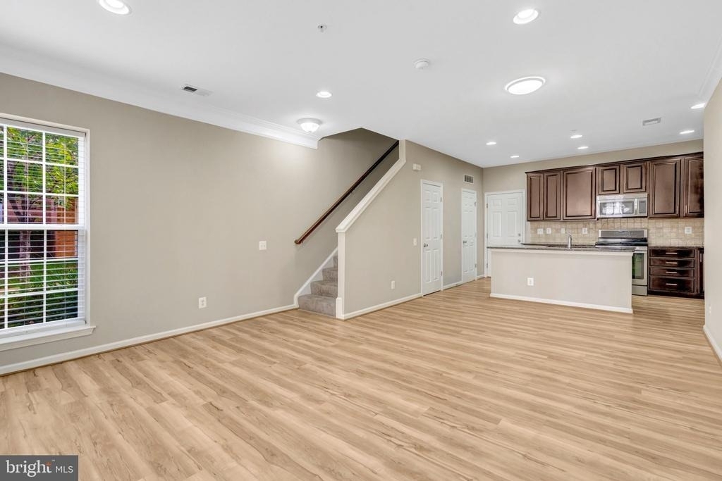 42790 Lauder Terrace - Photo 5
