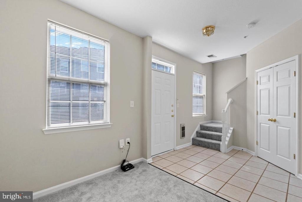 21844 Kelsey Square - Photo 3
