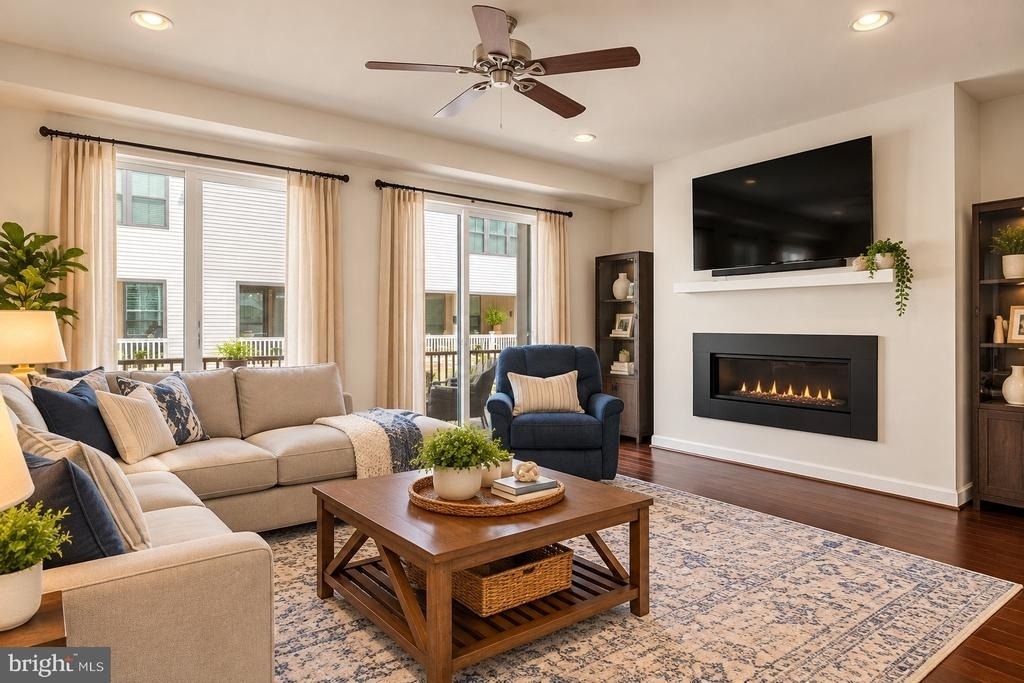 43386 Whitehead Terrace - Photo 2