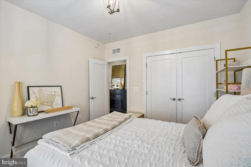 44834 Tiverton Square - Photo 13