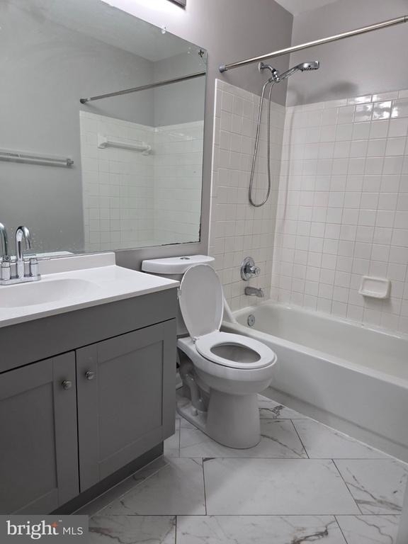 128 Hampshire Square Sw - Photo 5