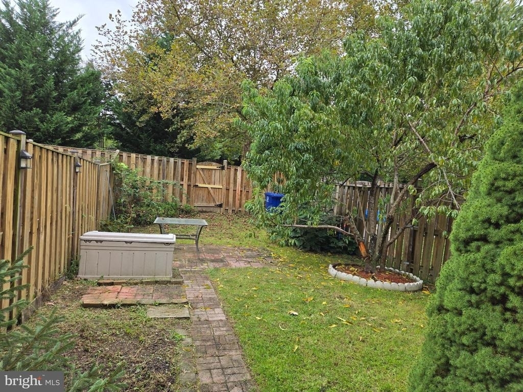 128 Hampshire Square Sw - Photo 3