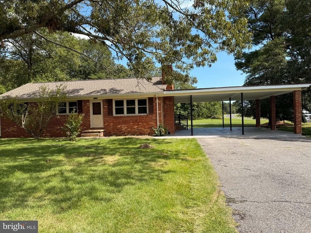 13130 Round Hill Road - Photo 0