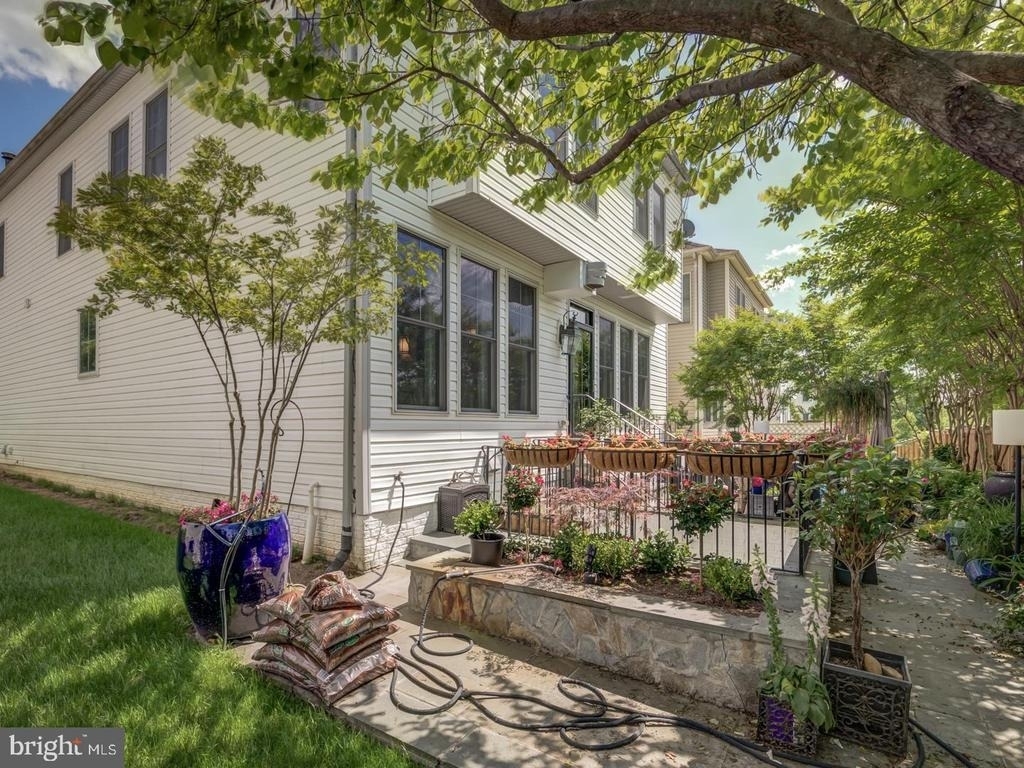 5672 Tower Hill Circle - Photo 38