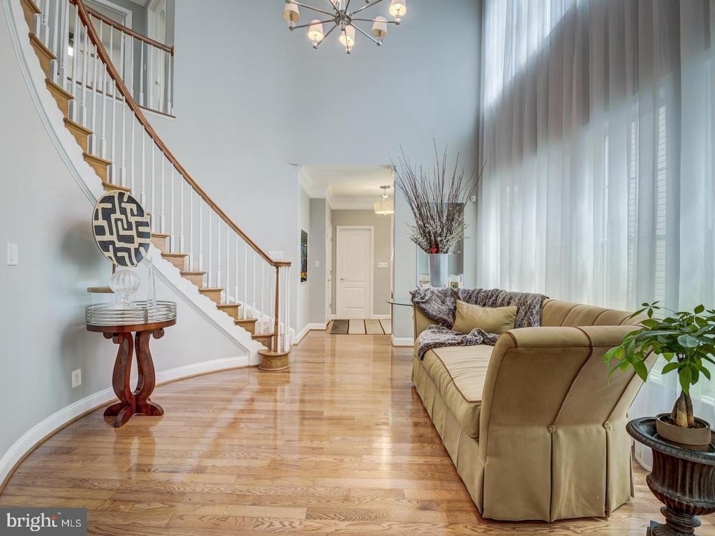 5672 Tower Hill Circle - Photo 10