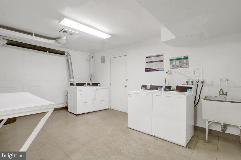 2909 Charing Cross Road - Photo 28