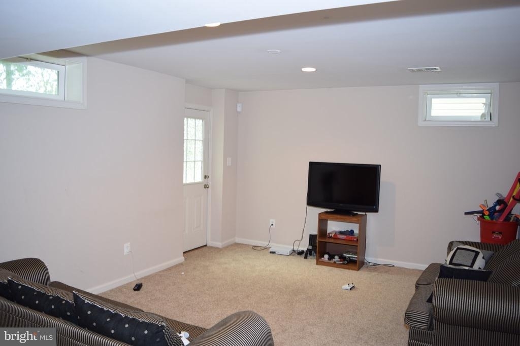 3791 Louise Avenue - Photo 16