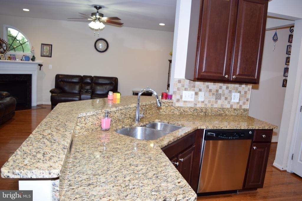 3791 Louise Avenue - Photo 29